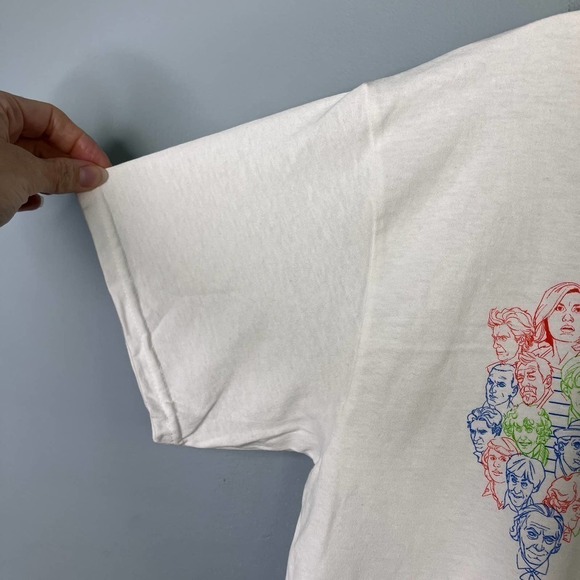 DOCTOR Who Loot Crate White Short Sleeve 15 Doctors Graphic T-Shirt Men's Size L - Picture 4 of 12